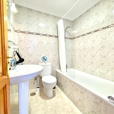 Cozy With Freewifi, Near Beach Y Natural Pools In