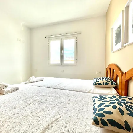 Cozy With Freewifi, Near Beach Y Natural Pools In アパート *