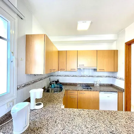 Cozy With Freewifi, Near Beach Y Natural Pools In 公寓 *